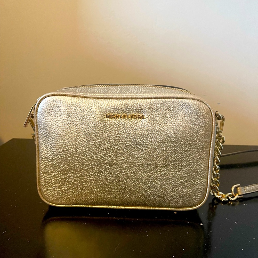 MICHAEL KORS Gold chrome cross body bag with matching wallet